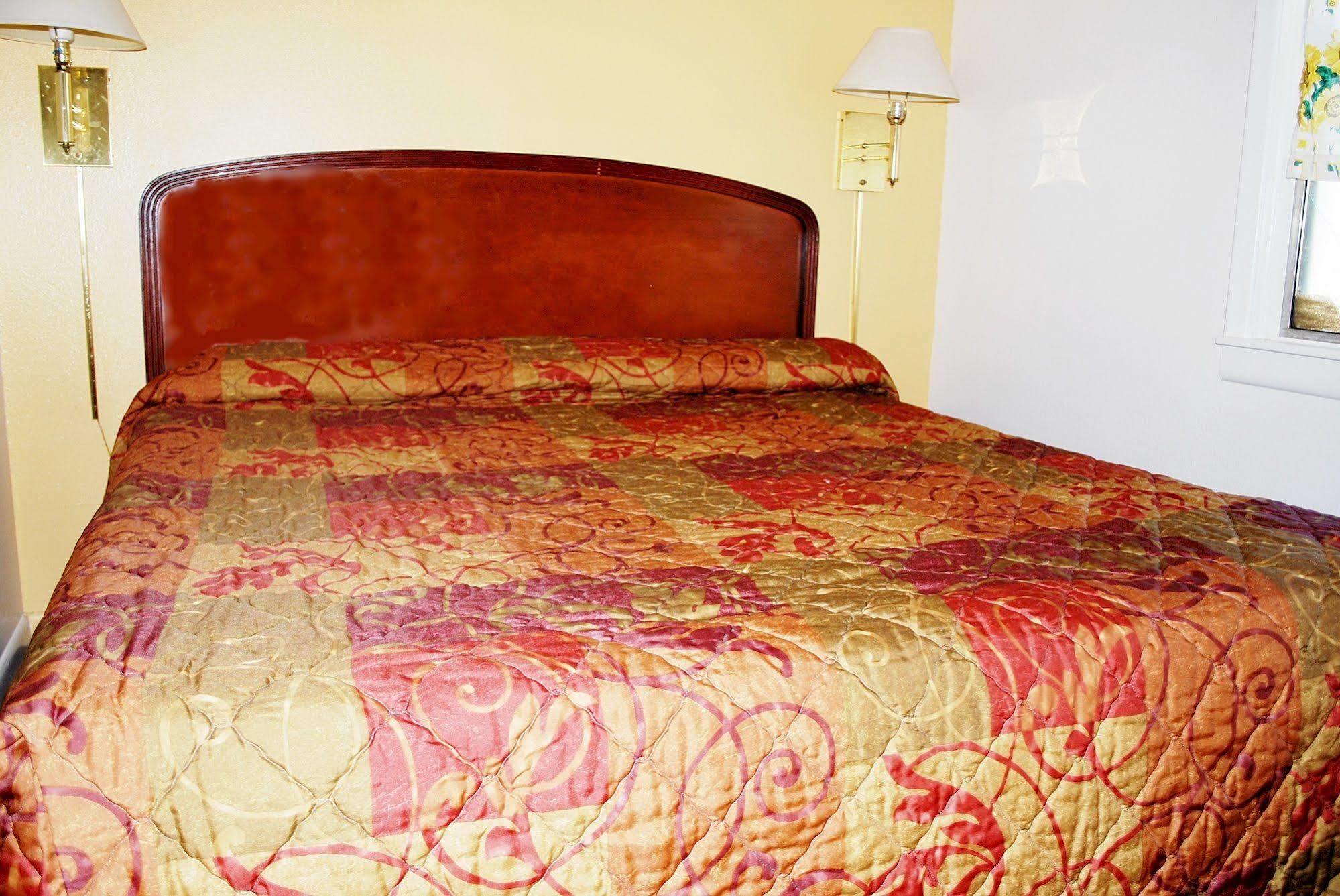 Oregon Motel 8 And Rv Park Кламат Фолс Екстериор снимка