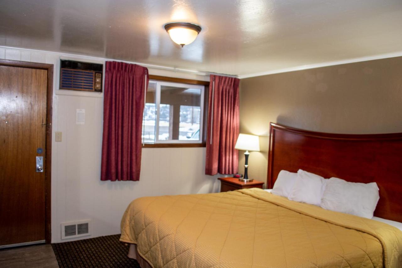 Oregon Motel 8 And Rv Park Кламат Фолс Екстериор снимка
