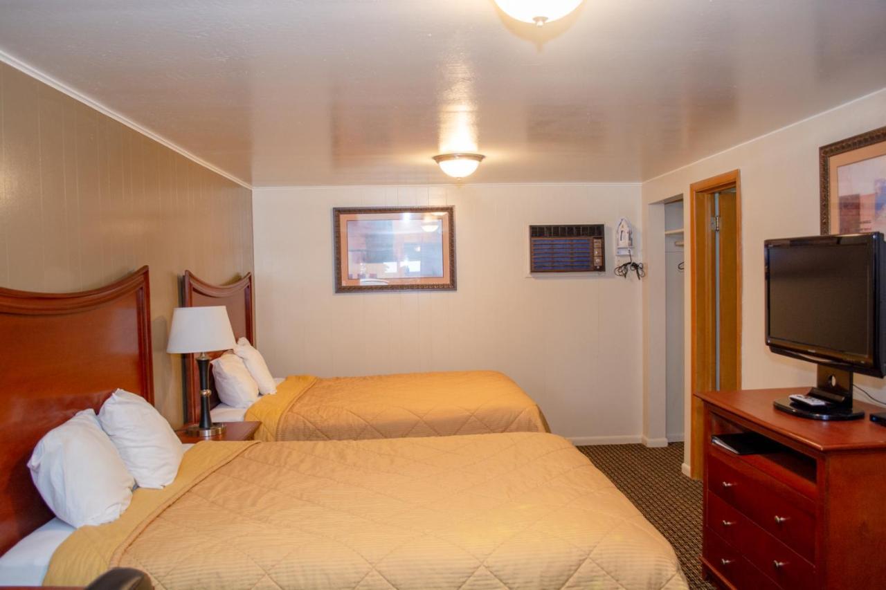 Oregon Motel 8 And Rv Park Кламат Фолс Екстериор снимка